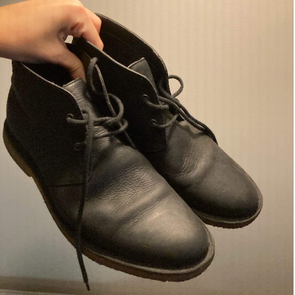 UGG Men Chukka Boots Black Leather Size 10